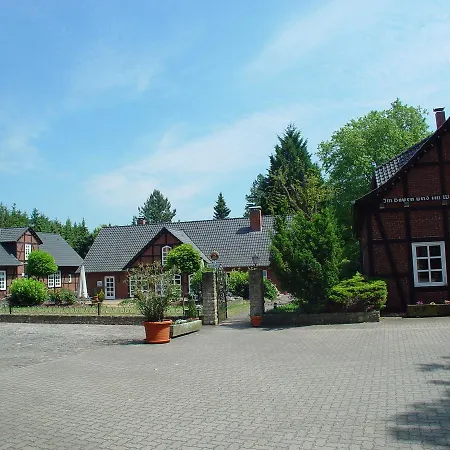 Herrenhaus Volkse 3* Hillerse