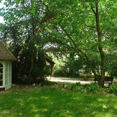 Hotel Herrenhaus Volkse 3*