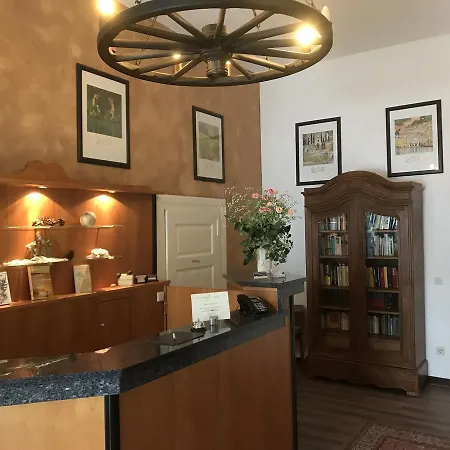 Herrenhaus Volkse 3* Hillerse