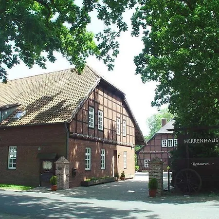 Hotel Herrenhaus Volkse 3*